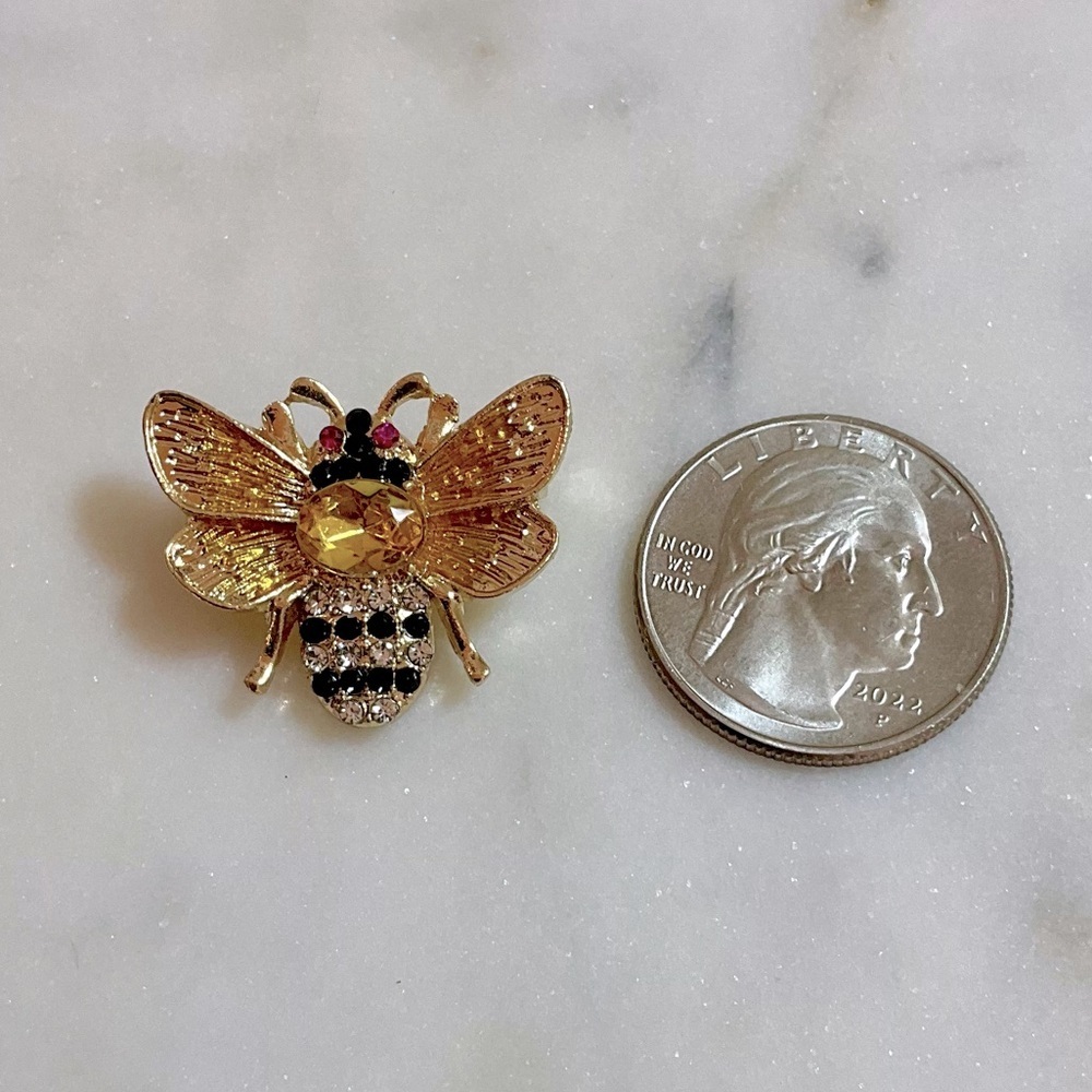 Bee Brooch Pin - Picture 2 of 3